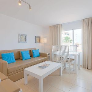Family Deluxe Two-Bedroom Apartment